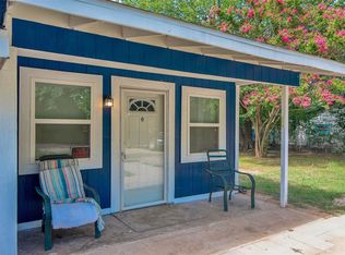 1055 E Chestnut St, Denison, TX 75021