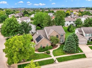 4601 Stonebridge Dr, Champaign, IL 61822