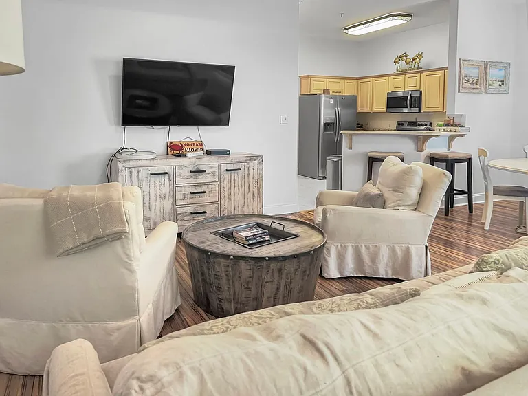 4507 Furling Ln #303 — Photo 26