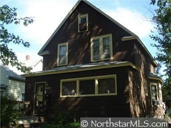 Front view of one up one down duplex in Sout MPLS!
