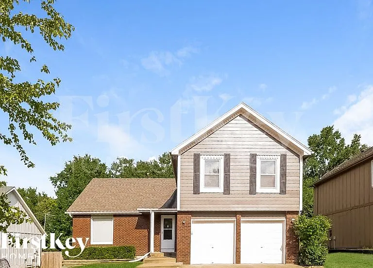 12425 S Blackfoot Dr — Photo 1