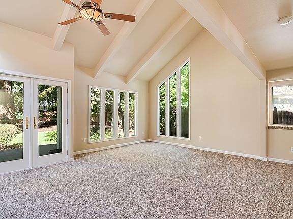 5th image of 14510 Holiday Dr NW