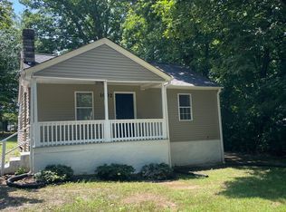 1002 Cayuga St, Winston Salem, NC 27105