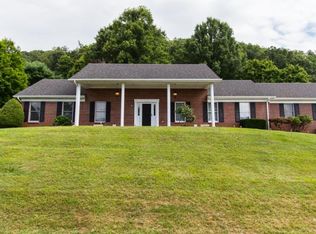 304 Fairway Dr, Abingdon, VA