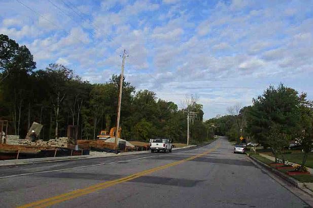 2nd image of 1207 Reames Rd