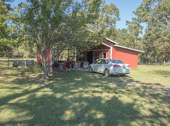 2nd image of 231 Sunnyside Ln
