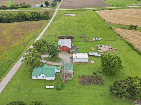 7848 Osage Rd, Atchison, KS 66002