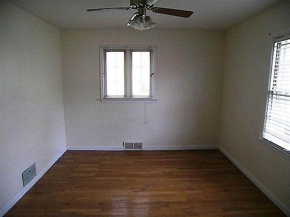 4th image of 2410 Superior Ave