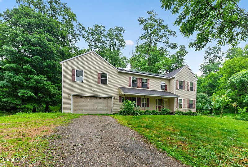 3rd image of 888 River Road