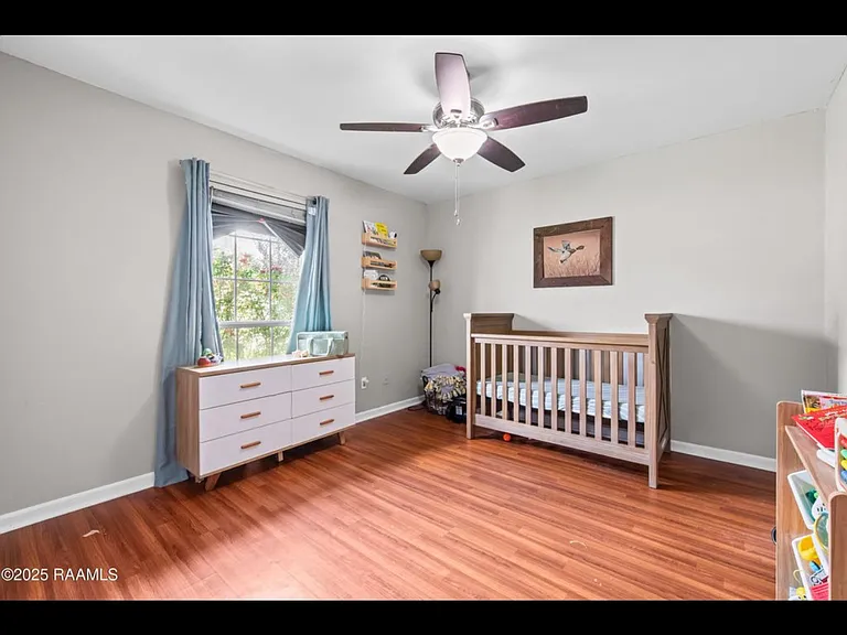1413 Montagne St — Photo 17