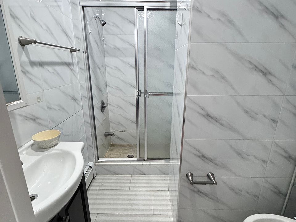 2nd image of 8110 91st Ave Floor 1