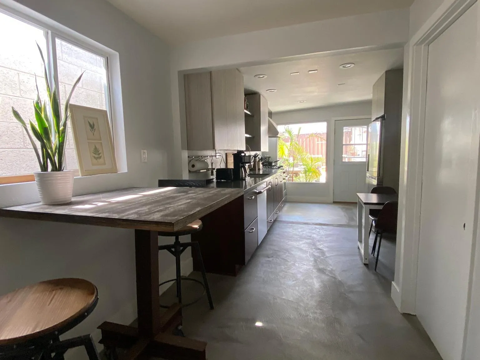 1 bed, 1458 sqft, $3,700 — Photo 2