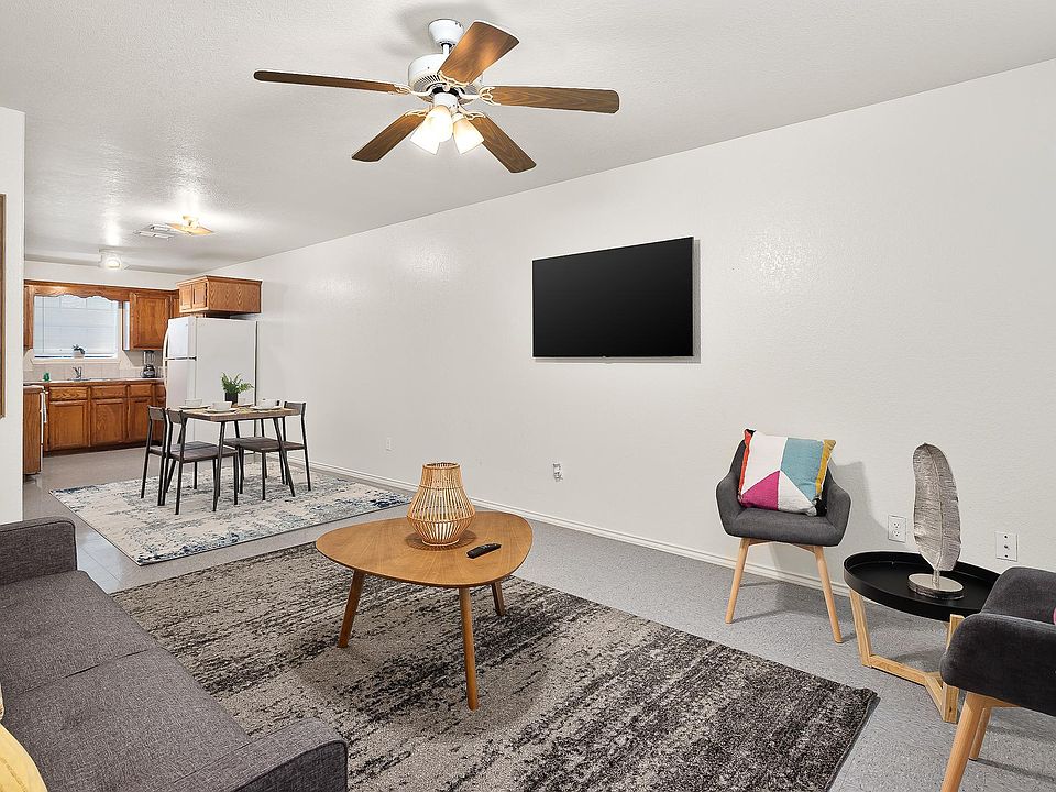 1st image of 416-422 Gastel Cir