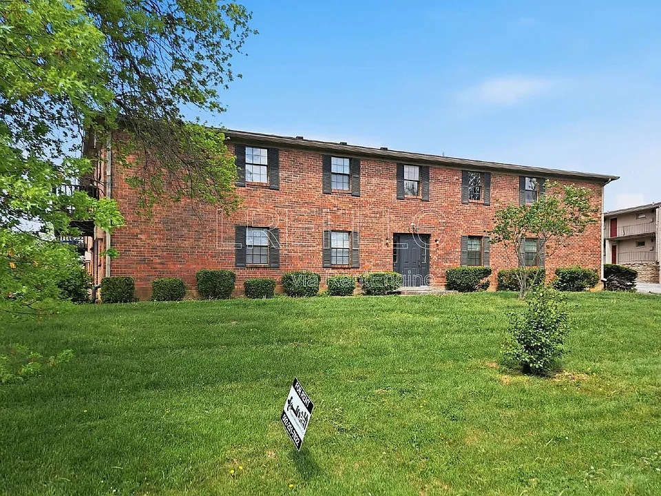 176 Thistlewood Ave #12