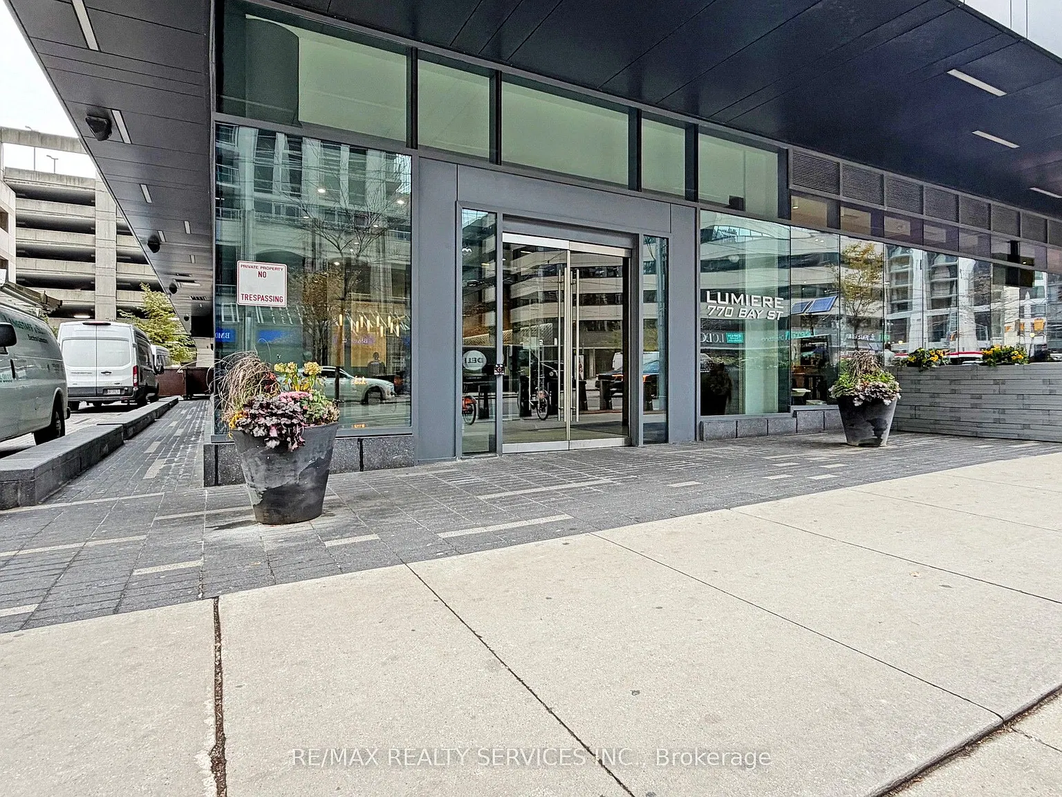 1 bed, $2,300 — Photo 2