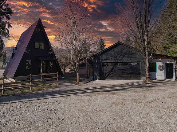 3rd image of 2151 Highland Flats Rd