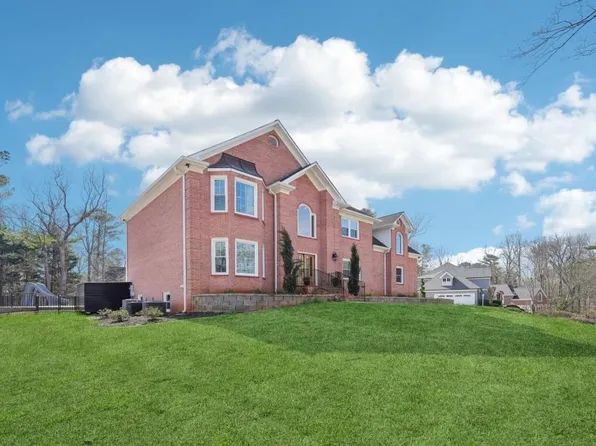1600 Spring Arbor Ct SW, Lilburn, GA 30047