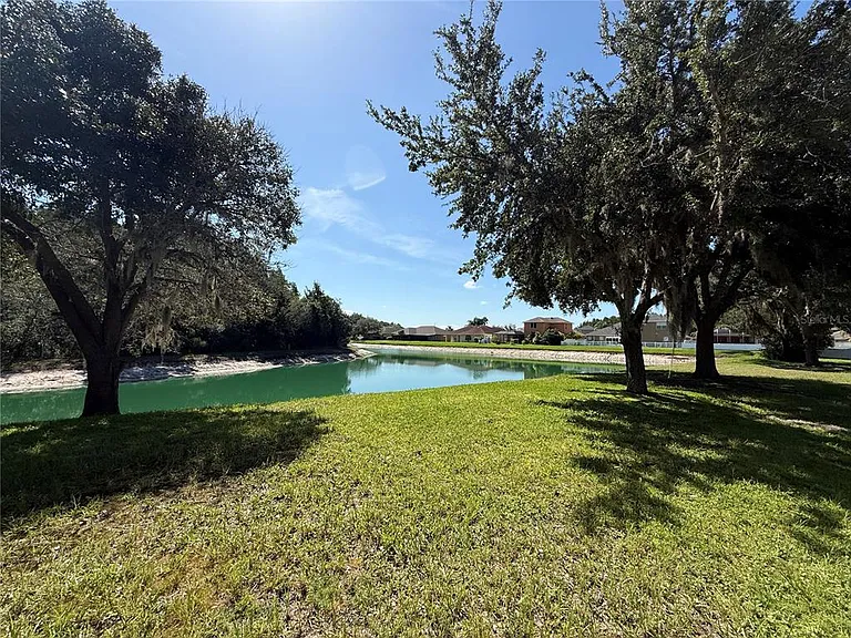 1754 Fircrest Ct — Photo 46