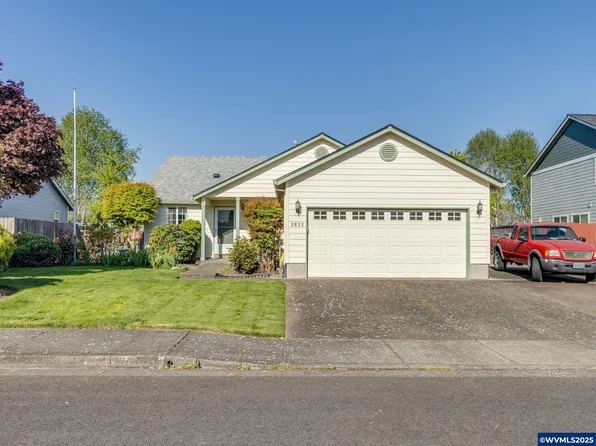 2833 Revere St, Woodburn, OR 97071