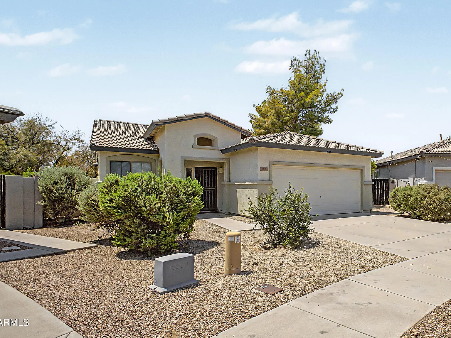 3 bed, 2.0 bath, 1251 sqft, $3,400 — Photo 4
