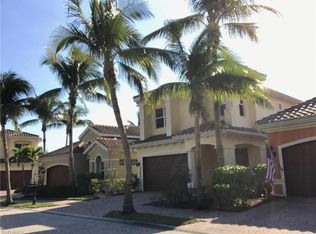 5801 Mango Cir, Naples, FL 34110