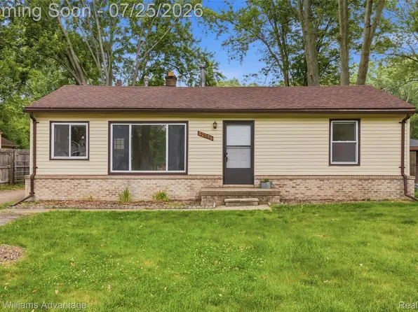 22796 Watt Dr, Farmington Hills, MI 48336