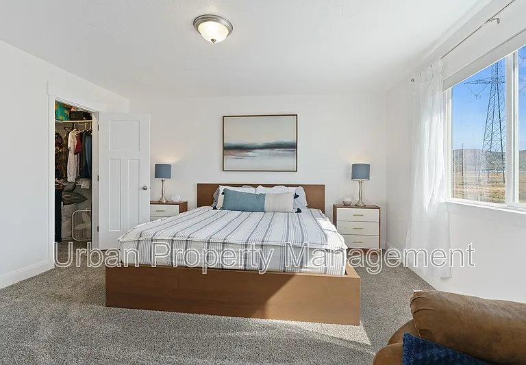 4082 N Poplar St — Photo 5