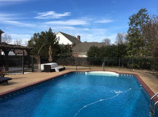 1230 Braddeck Dr, Collierville, TN 38017