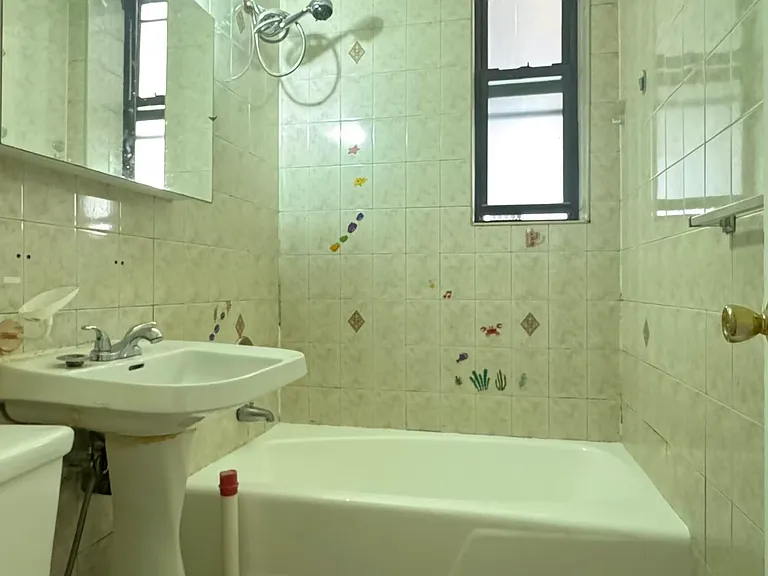 143-30 Roosevelt Ave #1G — Photo 4