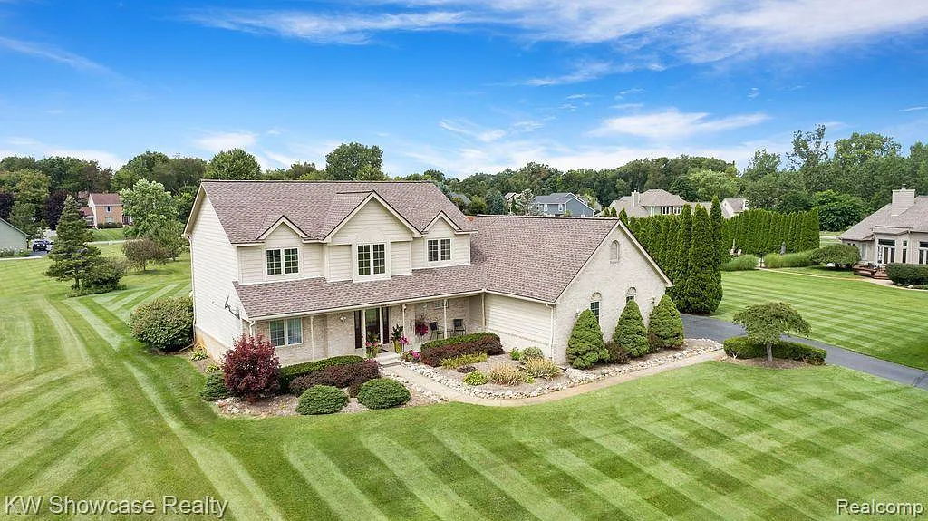 999 Weber Ct photo 1