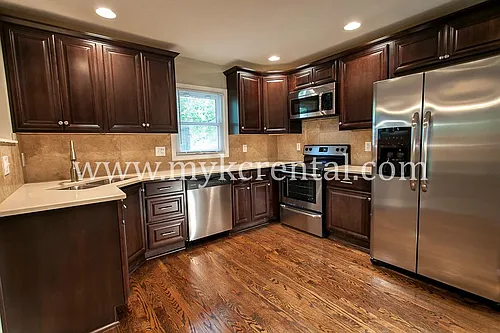5329 Linden St Photo 1