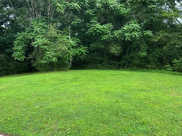 116 Magnolia Ave, Camden, TN 38320