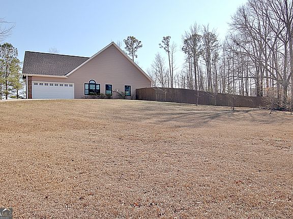 5th image of 12 Smokey Ridge Ct