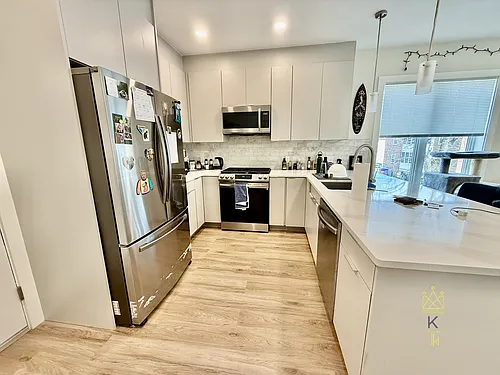 458 Washington St #202 Photo 1