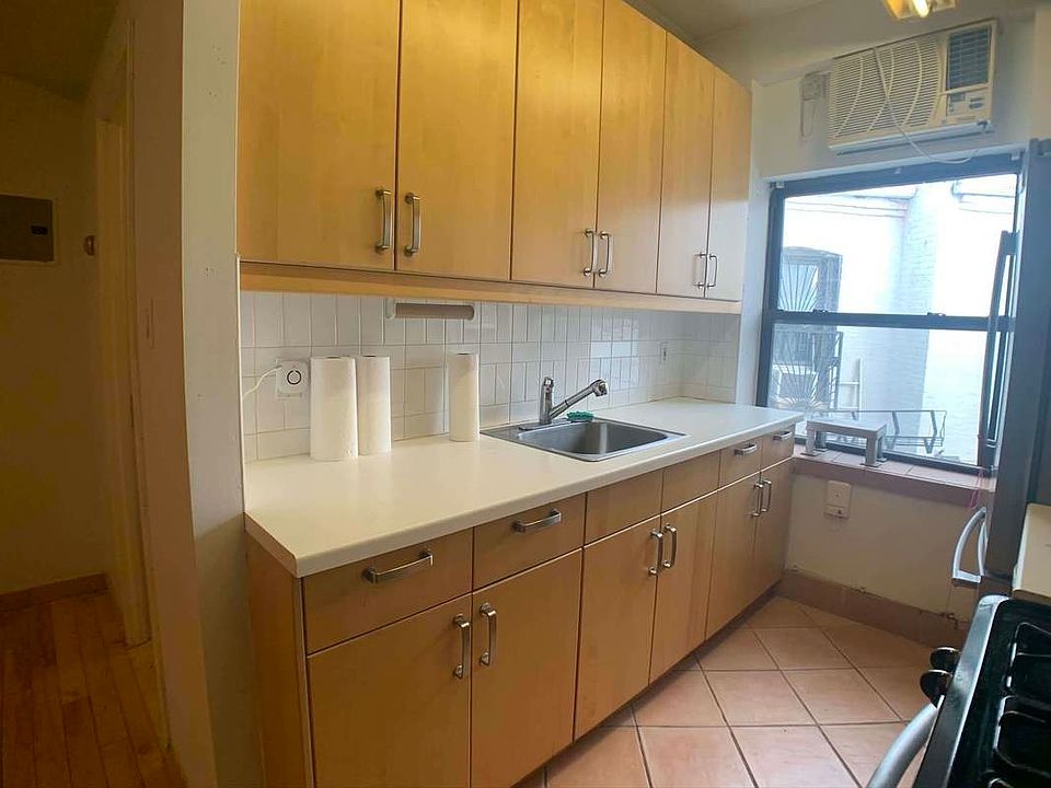 1st image of 1522 Myrtle Ave #2