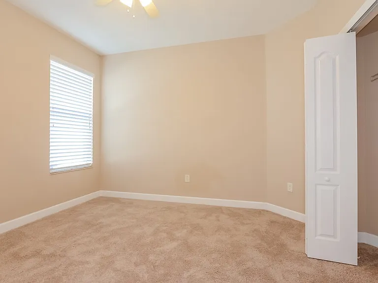 7830 Grasmere Dr — Photo 10