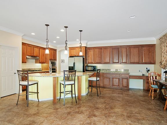 5th image of 2786 Valleycreek Cir