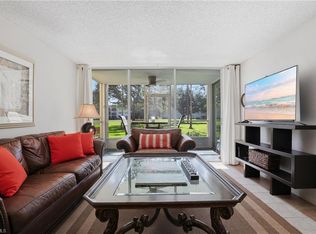 1086 Forest Lakes DR #106, NAPLES, FL 34105