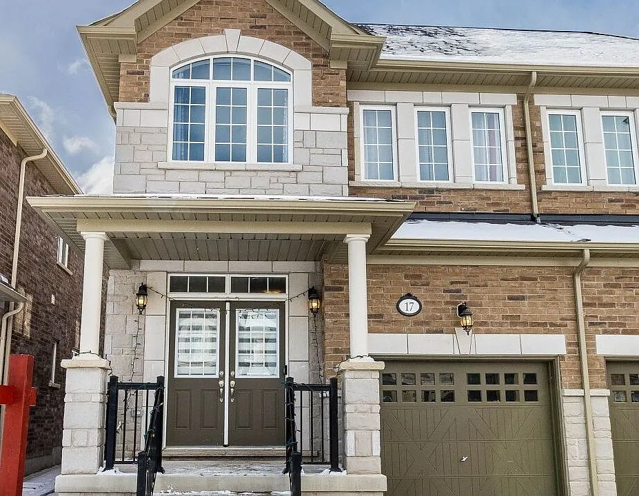 17 Overstone Rd E