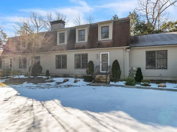 419 Southwick Rd APT N61, Westfield, MA 01085