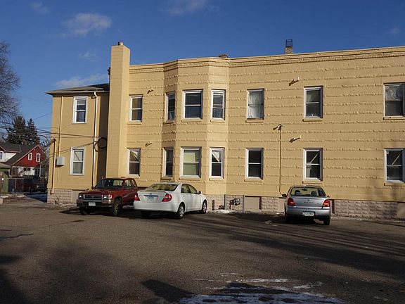 3rd image of 695 Sherburne Ave APT 8