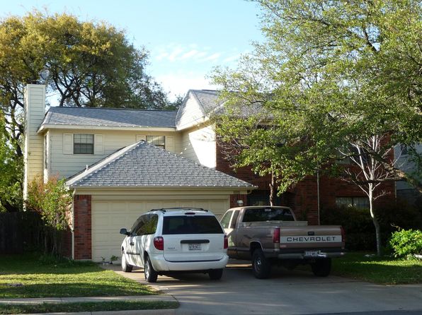 1104 Oaklands Dr
