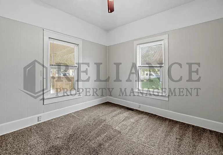 232 S Sedgwick St — Photo 21