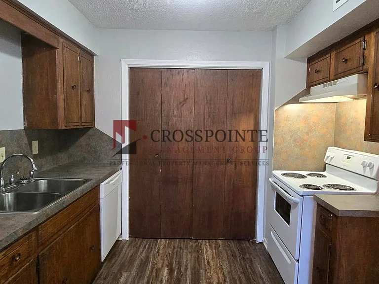 Chase Knoll Studios — Photo 4