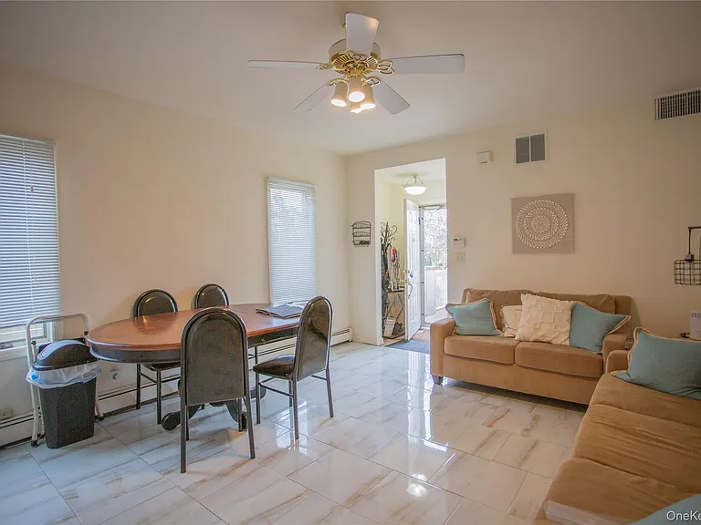 136 E Olive St — Photo 8