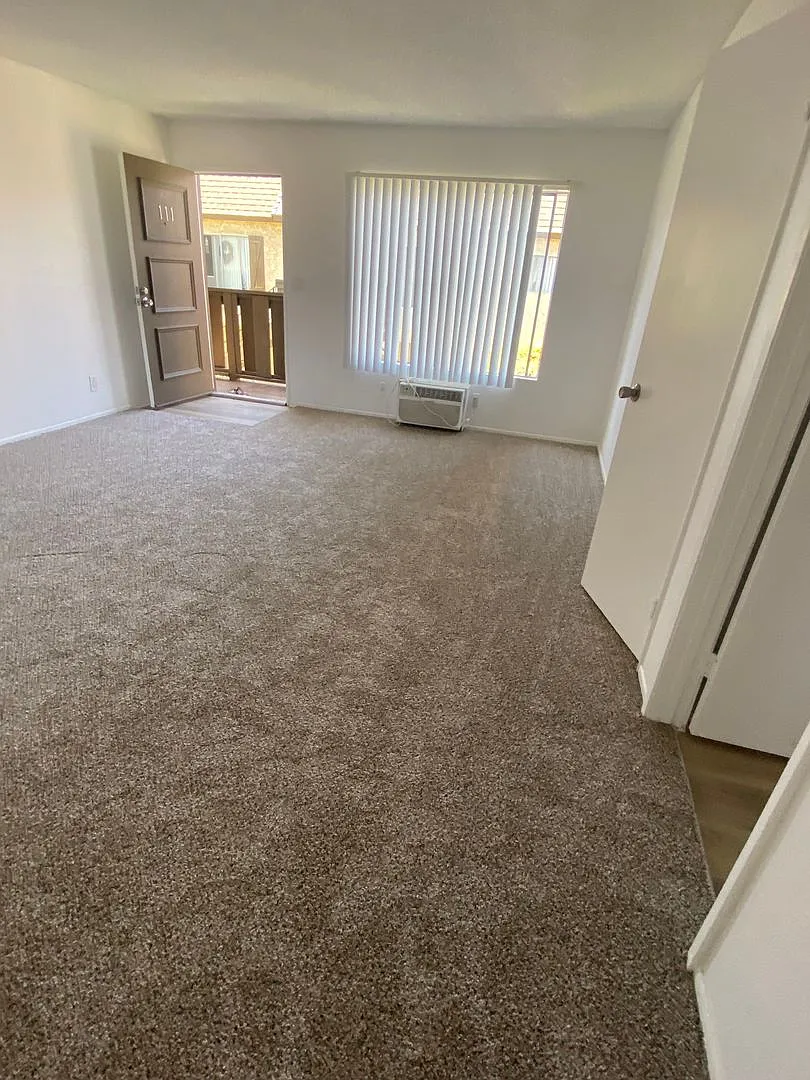 Larson Apartments — Photo 2