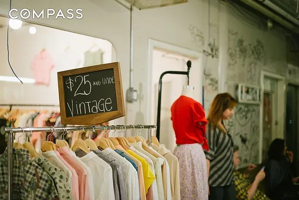 Rented by Compass | media 23