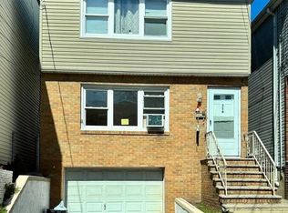 316 William St, Harrison, NJ 07029