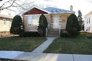 5817 W Maple Ave photo 1