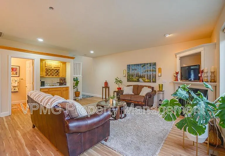 1810 SE 112th Pl — Photo 9